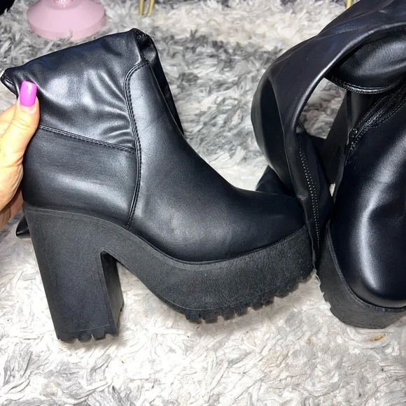 Fashion Nova Over The Knew Stylish Black Women's Boots